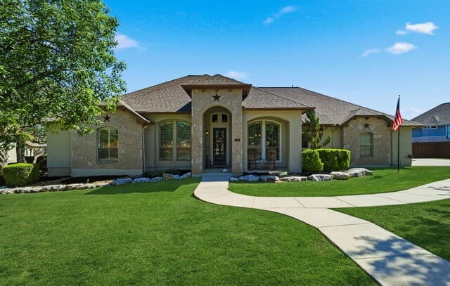 3-bedroom rental at 1107 Saddle Horse in San Antonio, TX — photo 3