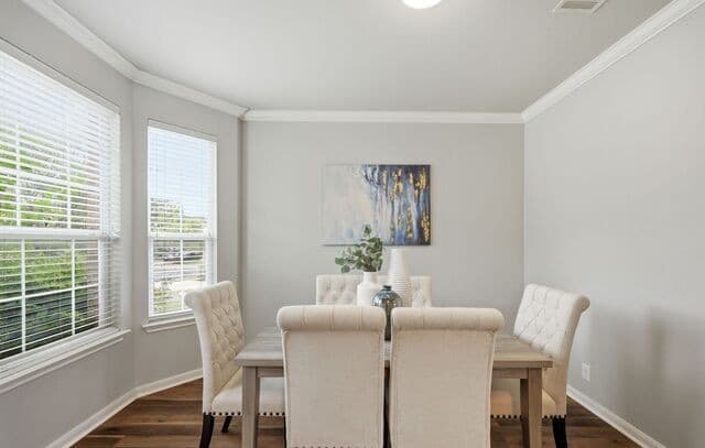 3-bedroom rental at 2227 Mountain Mist in San Antonio, TX — photo 4