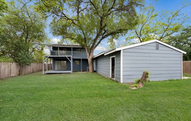 4-bedroom rental at 8265 Utopia Blvd in Selma, TX — photo 4