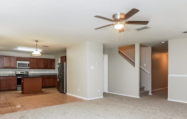3-bedroom rental at 12006 Dove Rnch in San Antonio, TX — photo 3