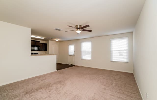 3-bedroom rental at 12363 Kirshner Way in San Antonio, TX — photo 3