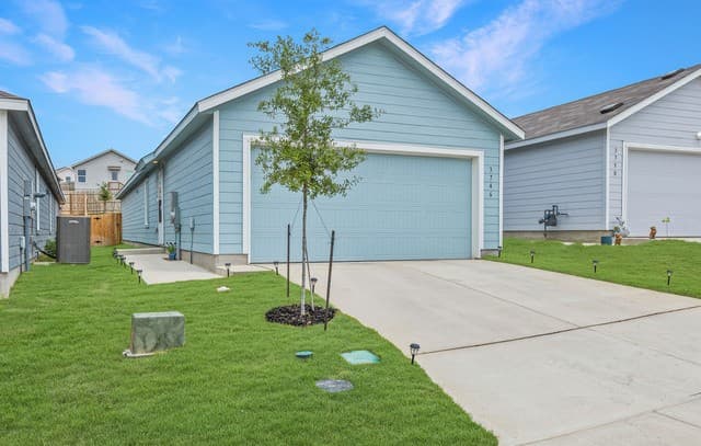 3-bedroom rental at 3746 Glade Creek in San Antonio, TX — photo 2