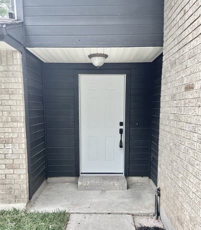 2-bedroom rental at 11009 Forest Crown in Live Oak, TX — photo 3