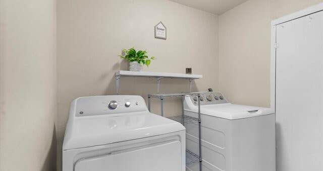 3-bedroom rental at 310 Aldama in San Antonio, TX — photo 4