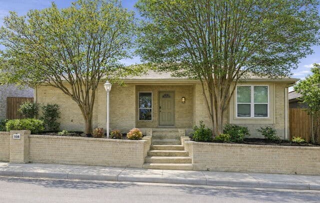 3-bedroom rental at 5838 Winterhaven Dr in Windcrest, TX — photo 1