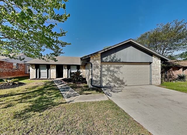 3-bedroom rental at 4909 Tiffany in Schertz, TX — photo 1
