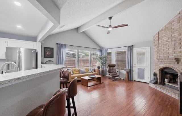 3-bedroom rental at 6326 Tally Gate in San Antonio, TX — photo 4