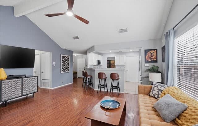 3-bedroom rental at 6326 Tally Gate in San Antonio, TX — photo 5