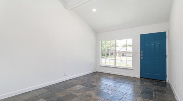 2-bedroom rental at 7006 Glen Pass in San Antonio, TX — photo 4