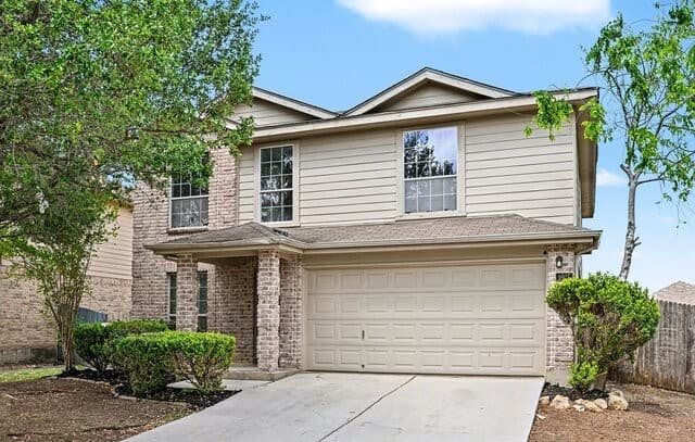 4-bedroom rental at 6907 Macaway in San Antonio, TX — photo 1