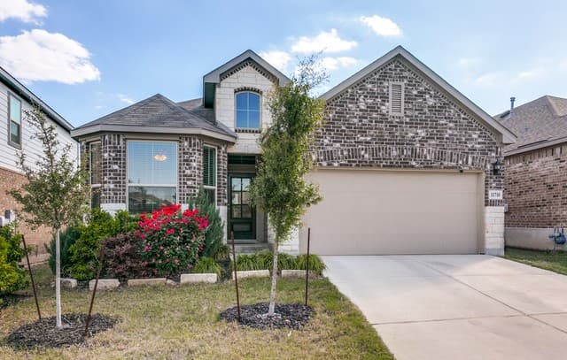 4-bedroom rental at 11710 Briceway Land in San Antonio, TX — photo 1