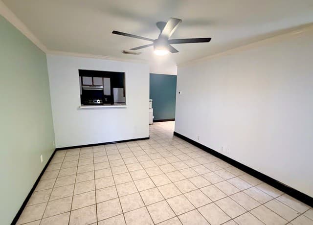 3-bedroom rental at 3831 Wetmore Ridge in San Antonio, TX — photo 4