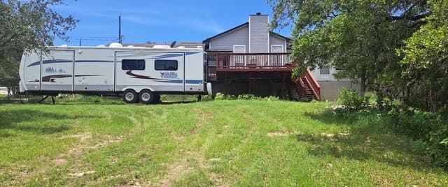 3-bedroom rental at 4211 Jennifer Nicole in San Antonio, TX — photo 3