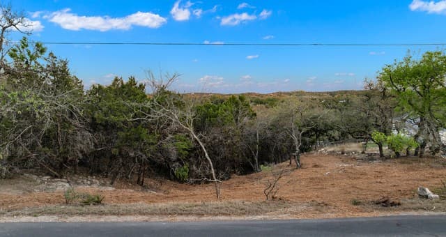 rental at 9011 Eagles Vw Lot 3 in Spring Branch, TX — photo 5