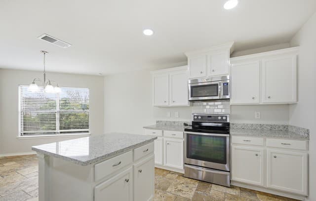 3-bedroom rental at 7134 Teton in San Antonio, TX — photo 5