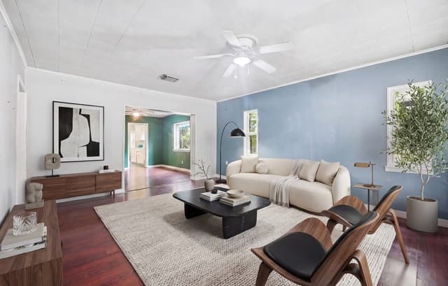 3-bedroom rental at 1938 W Kings Hwy in San Antonio, TX — photo 2