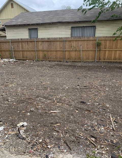 rental at 405 Frio City Rd in San Antonio, TX — photo 2