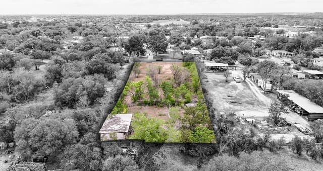rental at 307 Orchard Rd in San Antonio, TX — photo 3