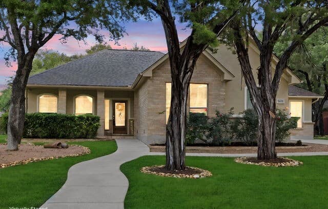 4-bedroom rental at 9511 Lesters Way in San Antonio, TX — photo 1