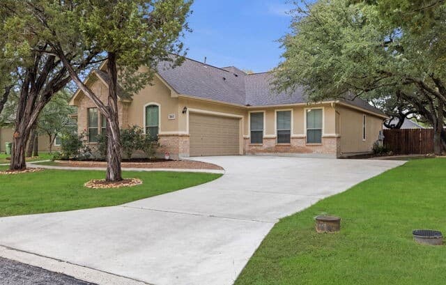 4-bedroom rental at 9511 Lesters Way in San Antonio, TX — photo 3