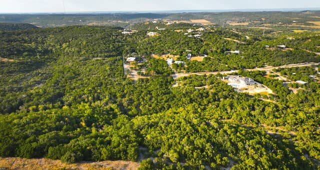 Home for sale at 417 Sparkling Springs Dr in Boerne, TX — photo 4