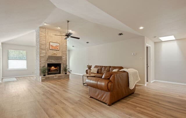 2-bedroom rental at 126 Golden Way in Universal City, TX — photo 5