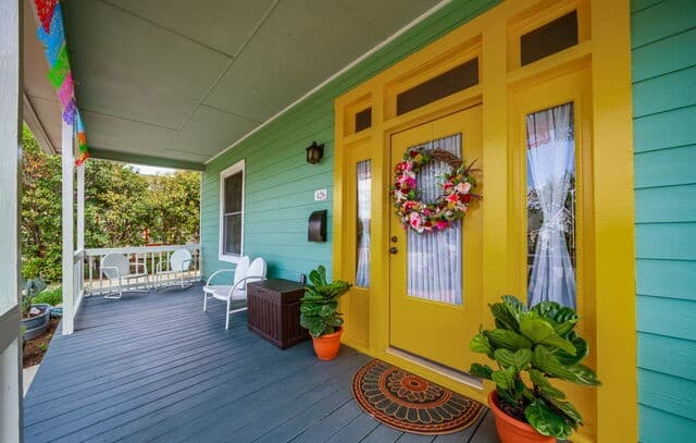 3-bedroom rental at 426 Rigsby Ave in San Antonio, TX — photo 5