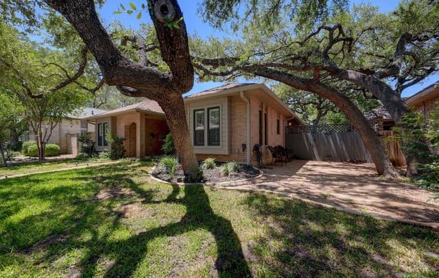 3-bedroom rental at 1706 Eagle Meadow in San Antonio, TX — photo 3