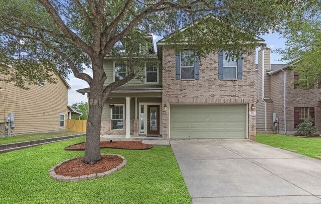 3-bedroom rental at 300 Rustic Trl in Cibolo, TX — photo 3
