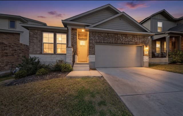 4-bedroom rental at 10511 Briceway Bay in San Antonio, TX — photo 1