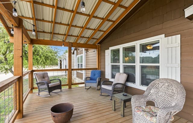 3-bedroom rental at 7870 Ranch Road 165 in Blanco, TX — photo 4