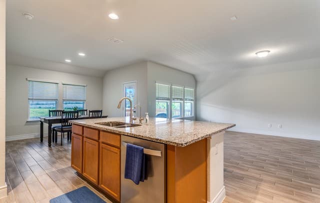 3-bedroom rental at 27311 Gemstone Way in San Antonio, TX — photo 3