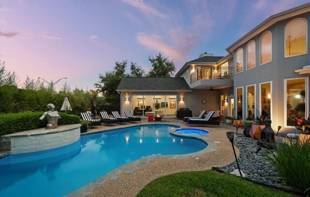3-bedroom rental at 17334 Fountain Mist in San Antonio, TX — photo 1