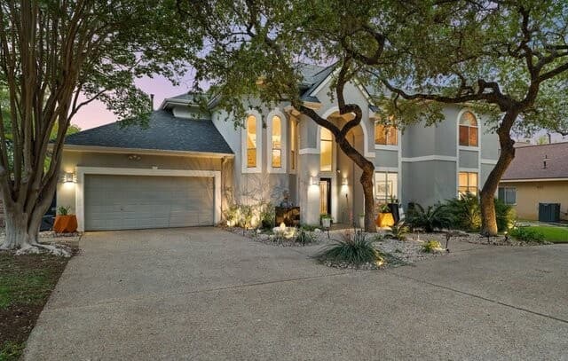 3-bedroom rental at 17334 Fountain Mist in San Antonio, TX — photo 3