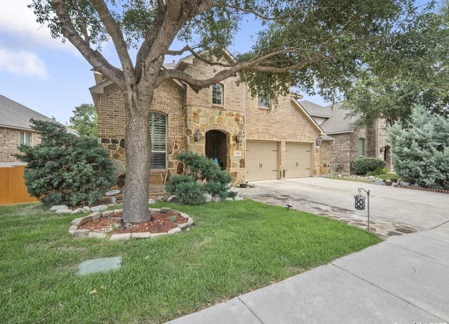 5-bedroom rental at 18418 Gran Mesa in San Antonio, TX — photo 1