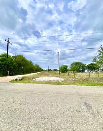 rental at 3171 Lower Seguin in Marion, TX — photo 5