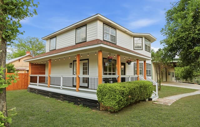 4-bedroom rental at 10130 Obrien in Atascosa, TX — photo 3