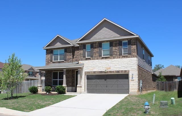 5-bedroom rental at 5203 Wolf Bane Dr in San Antonio, TX — photo 2