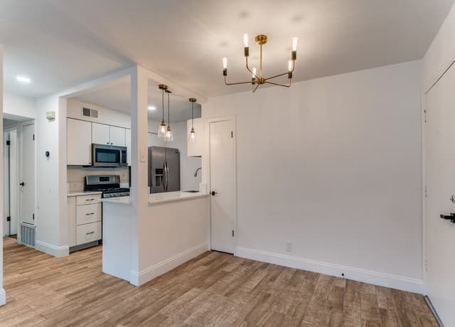1-bedroom rental at 8058 Broadway Unit 255-T in San Antonio, TX — photo 5