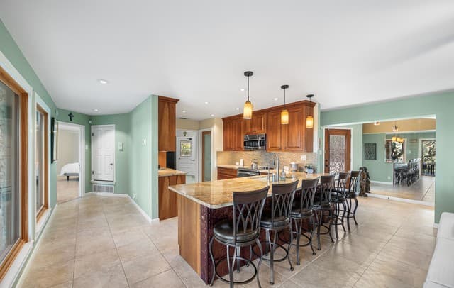 3-bedroom rental at 318 Remington_Dr in Bergheim, TX — photo 5