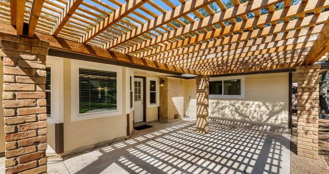 3-bedroom rental at 2026 Adobe Trail St in San Antonio, TX — photo 4