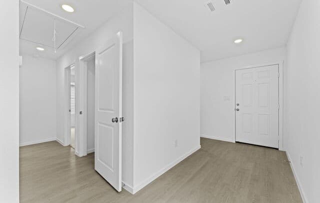 4-bedroom rental at 12827 Kathleen St in St Hedwig, TX — photo 4