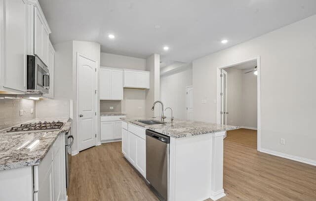 4-bedroom rental at 11131 Fruit Dove Trail in San Antonio, TX — photo 4