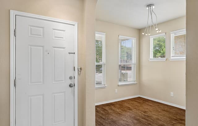 5-bedroom rental at 12234 Malkin Pl in San Antonio, TX — photo 5