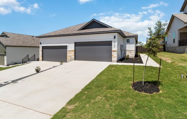 rental at 299-303 Colgin Dr in San Antonio, TX — photo 1