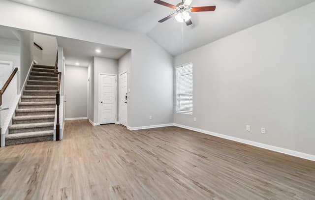 rental at 321-325 Colgin Dr in San Antonio, TX — photo 3