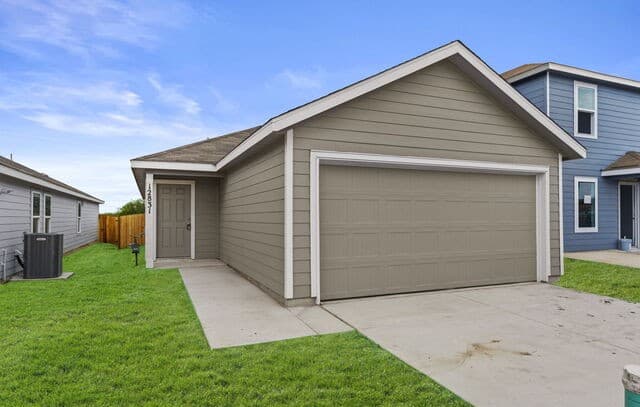 3-bedroom rental at 12831 Kathleen St in San Antonio, TX — photo 1