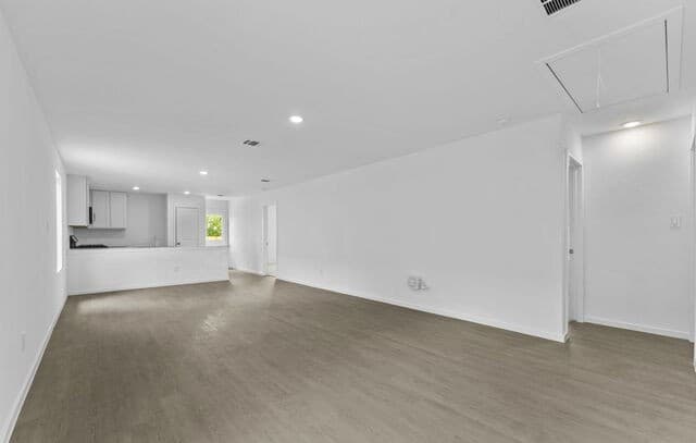 3-bedroom rental at 12831 Kathleen St in San Antonio, TX — photo 5