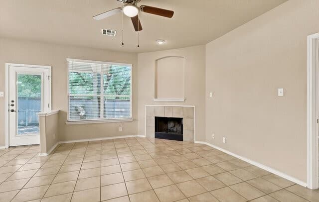 5-bedroom rental at 2616 Gallant Fox Dr in Schertz, TX — photo 5