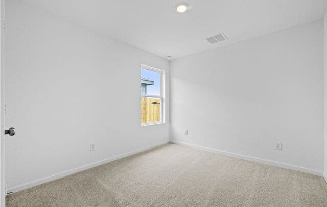 3-bedroom rental at 12631 Kathleen St in San Antonio, TX — photo 5